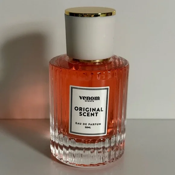 Venom Purfume - Picture 6 of 6